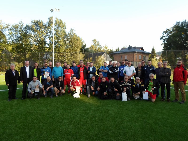Sukces Odbojów Gminy Jedlicze w Powiatowym Turnieju Oldbojów w Piłce Nożnej o Puchar Ziemi Krośnieńskiej