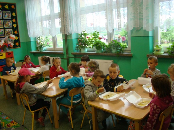 Szkoła Podstawowa w Długiem żegna się z Comeniusem - 1